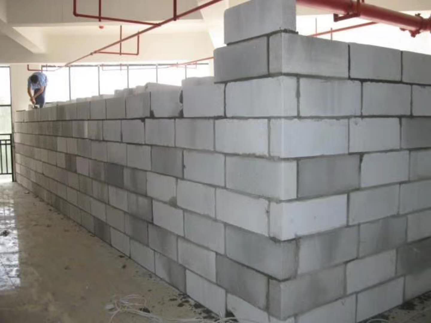 隆德蒸压加气混凝土砌块承重墙静力和抗震性能的研究